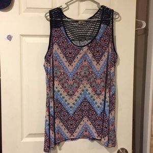 Lavish 2XL tank top semi floral design
